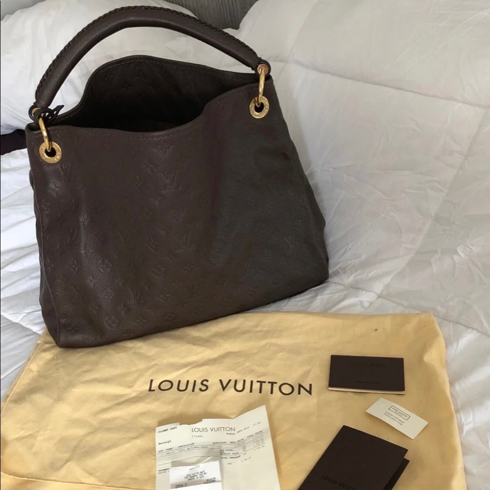 Lous Vuitton Artsy MM